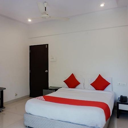 Dreams Holiday Resort Lonavala Kültér fotó